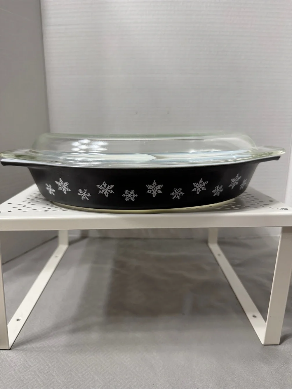 Vintage Pyrex Snowflake Cinderella Divided Casserole Dish with Clear Glass Lid